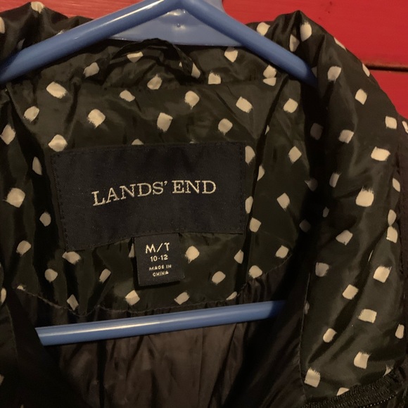 Lands End light weight jacket - Picture 2 of 6